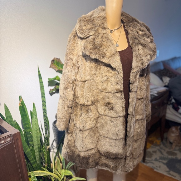 Vintage faux fur knee length coat - Picture 7 of 8